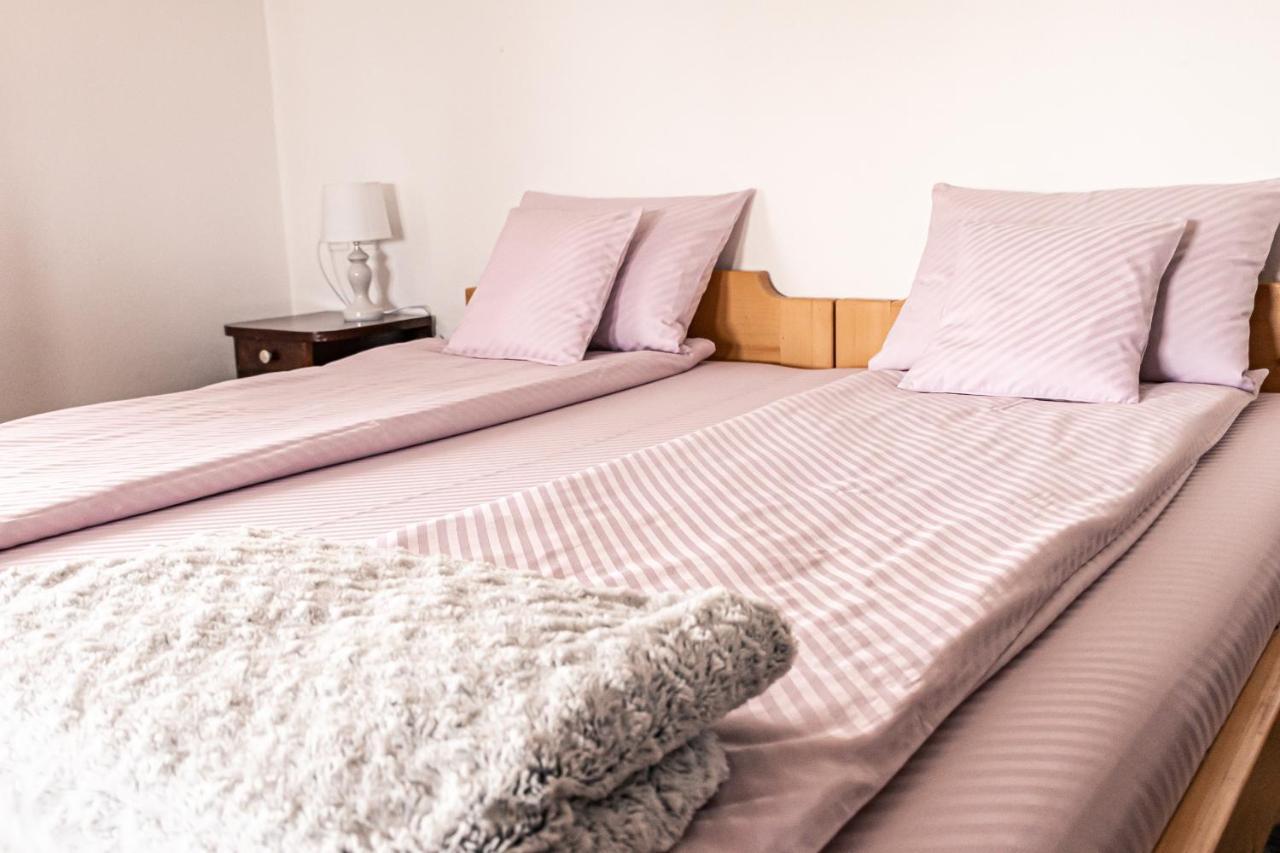 Apartmani Lunija Gornji Milanovac Eksteriør billede